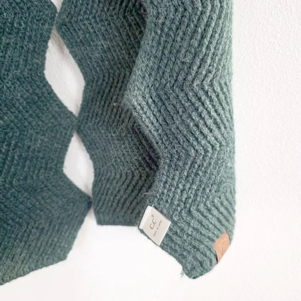 C.C. Knit Scarf Dark Green Zigzag Ric Rac Ripple Edge Long Winter Wrap